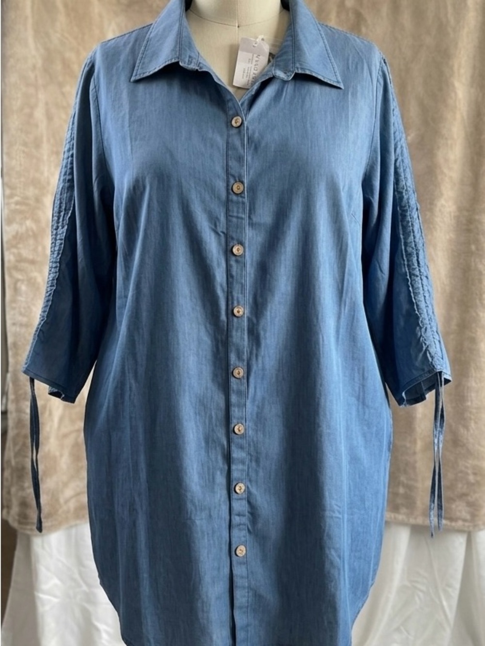 Relaxed Button-Front Midi Dress in Blue